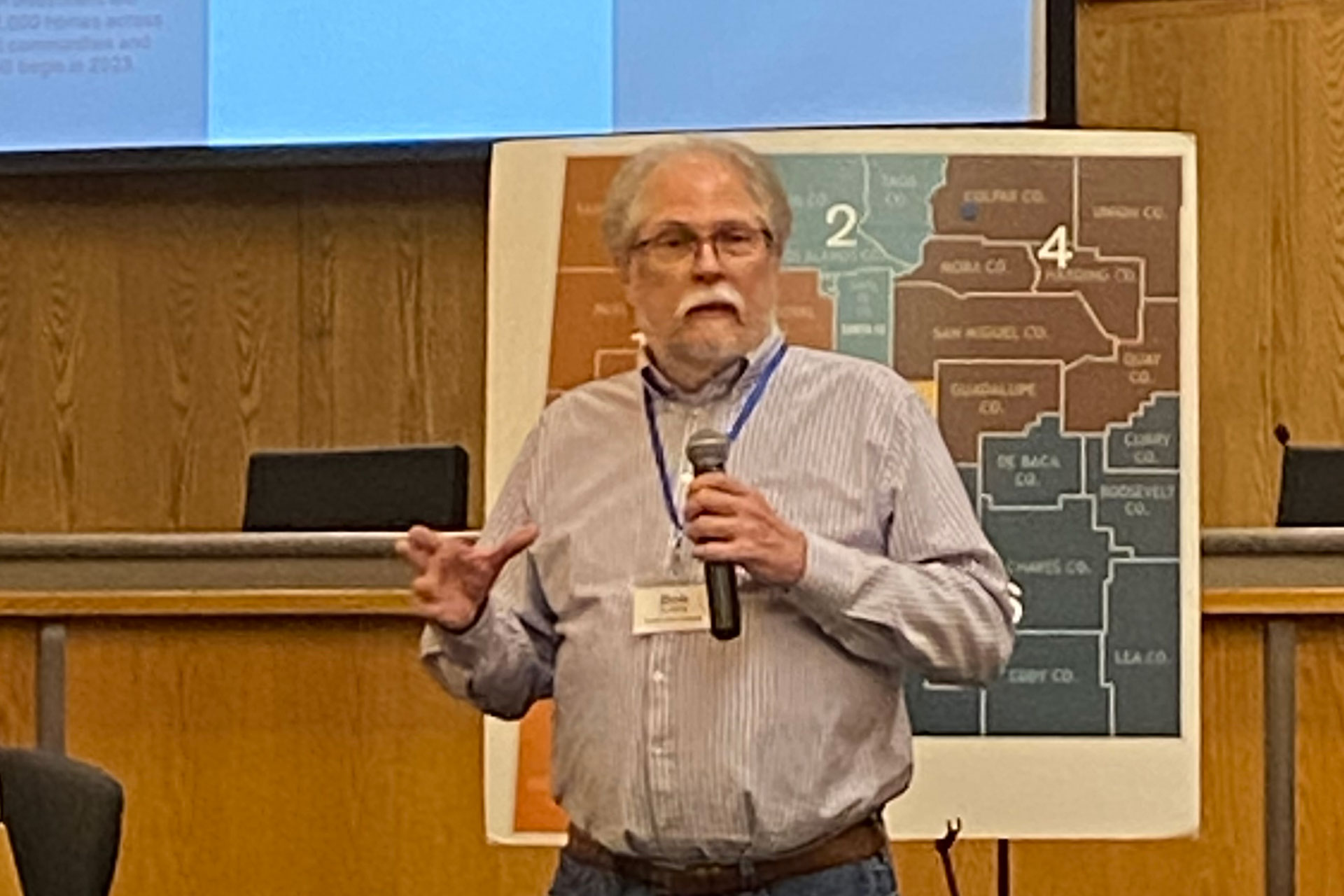Bob Bunting presenting at Las Cruces Broadband Day