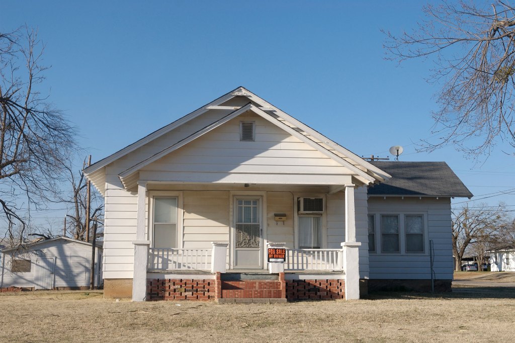Built to fail? Contracts for deeds often sell a homeownership illusion 